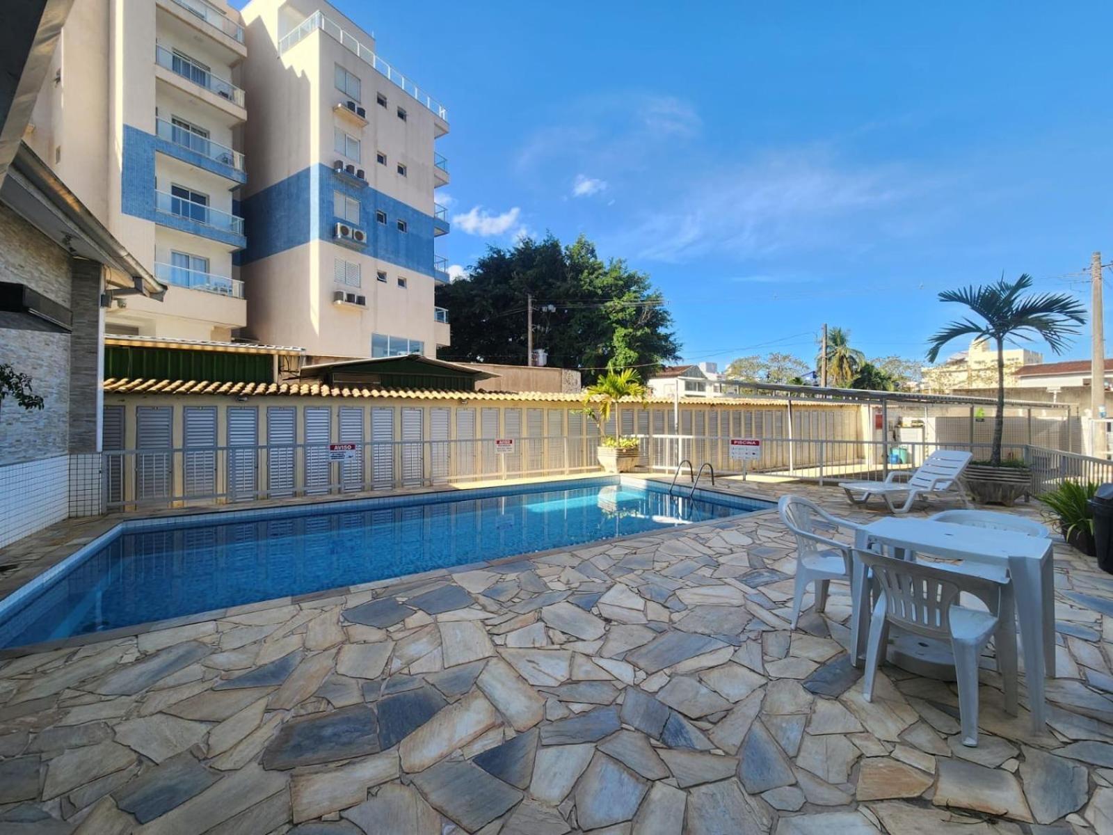 Apartamento Grande Ubatuba- Sp *